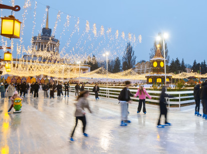 Ковзанка на ВДНГ — серце зимових розваг
