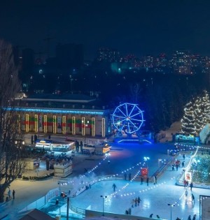 Традиційне українське Різдво у Зимовій країні: виступи фольклорних ансамблів та танці