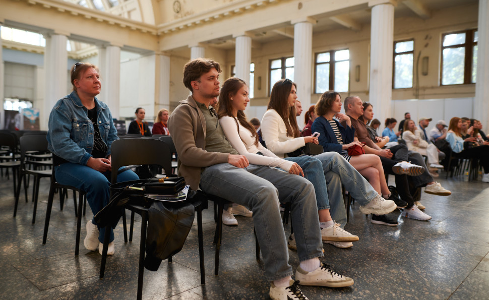 Створити резюме, підготуватися до співбесіди й визначитися з освітою та кар’єрним шляхом: гід подіями «Фестивалю кар’єри»