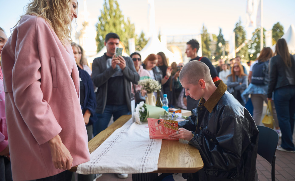 «Книжкова країна» тепер «Кольорова»: що очікувати від найбільшого книжкового фестивалю навесні 