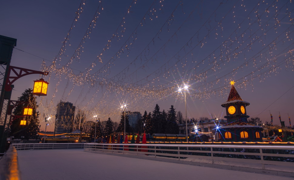 Двадцять локацій і понад мільйон відвідувачів: як «Зимова країна» дарувала тепло та світло українцям 
