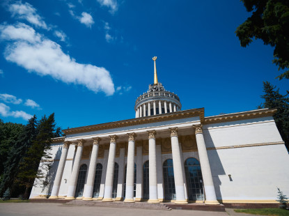 На ВДНГ покажуть приховані панно та проведуть публічне обговорення радянської спадщини комплексу